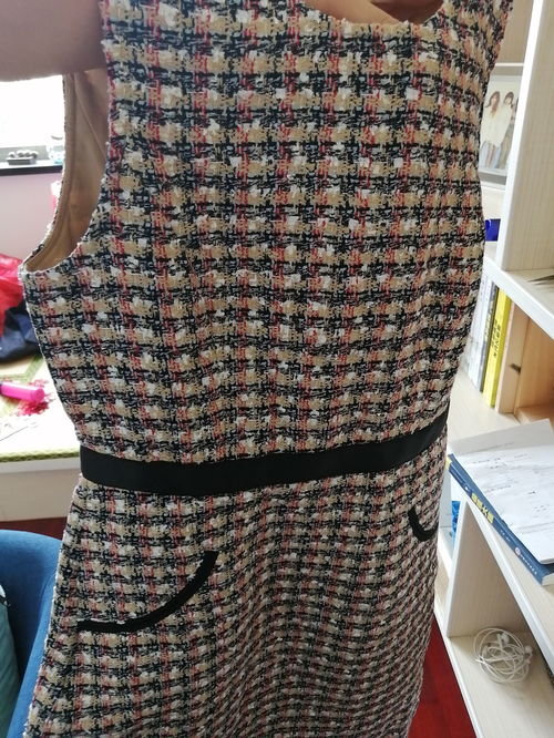 品牌溢價還是化纖價值？解析千元服裝背后的經(jīng)濟(jì)邏輯